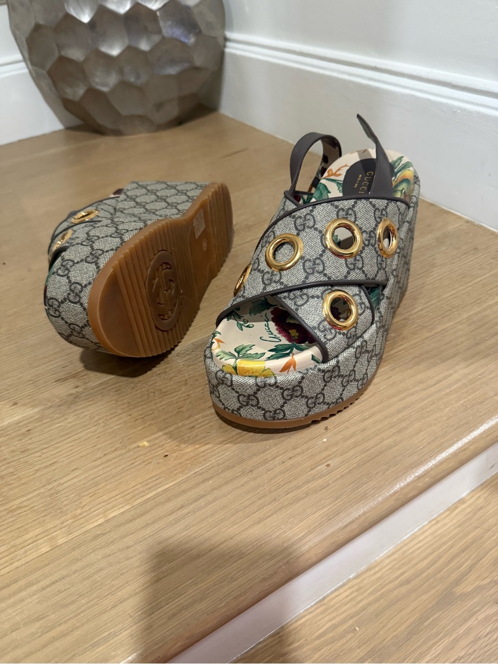 Gucci Beige Monogram Platform Sandals with Gold Grommets - Picture 4 of 6